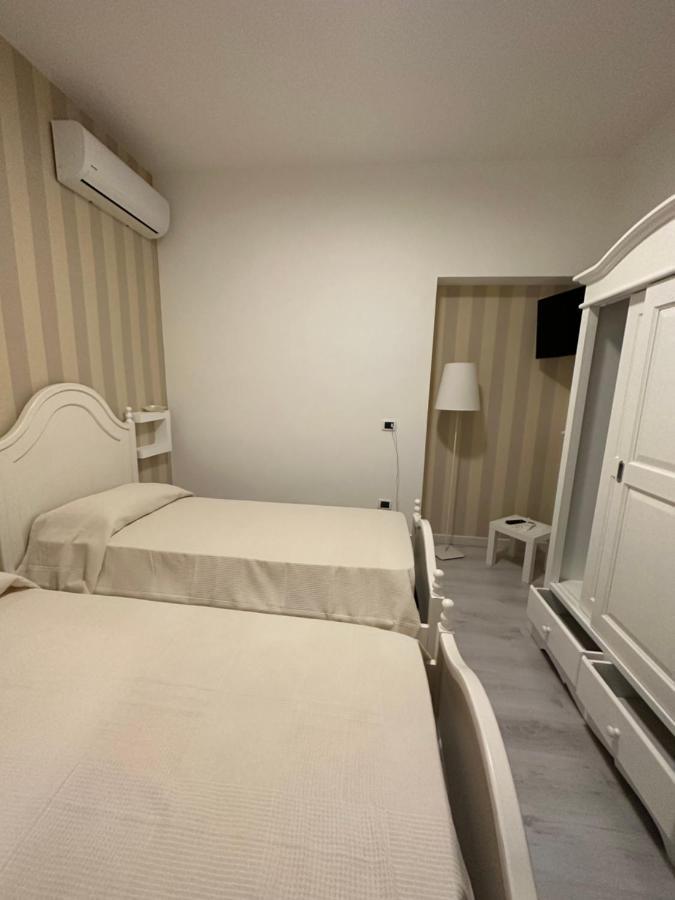 B&B By Family L&G Vibo Valentia Marina Exterior photo