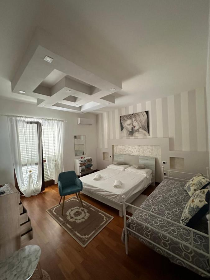 B&B By Family L&G Vibo Valentia Marina Exterior photo